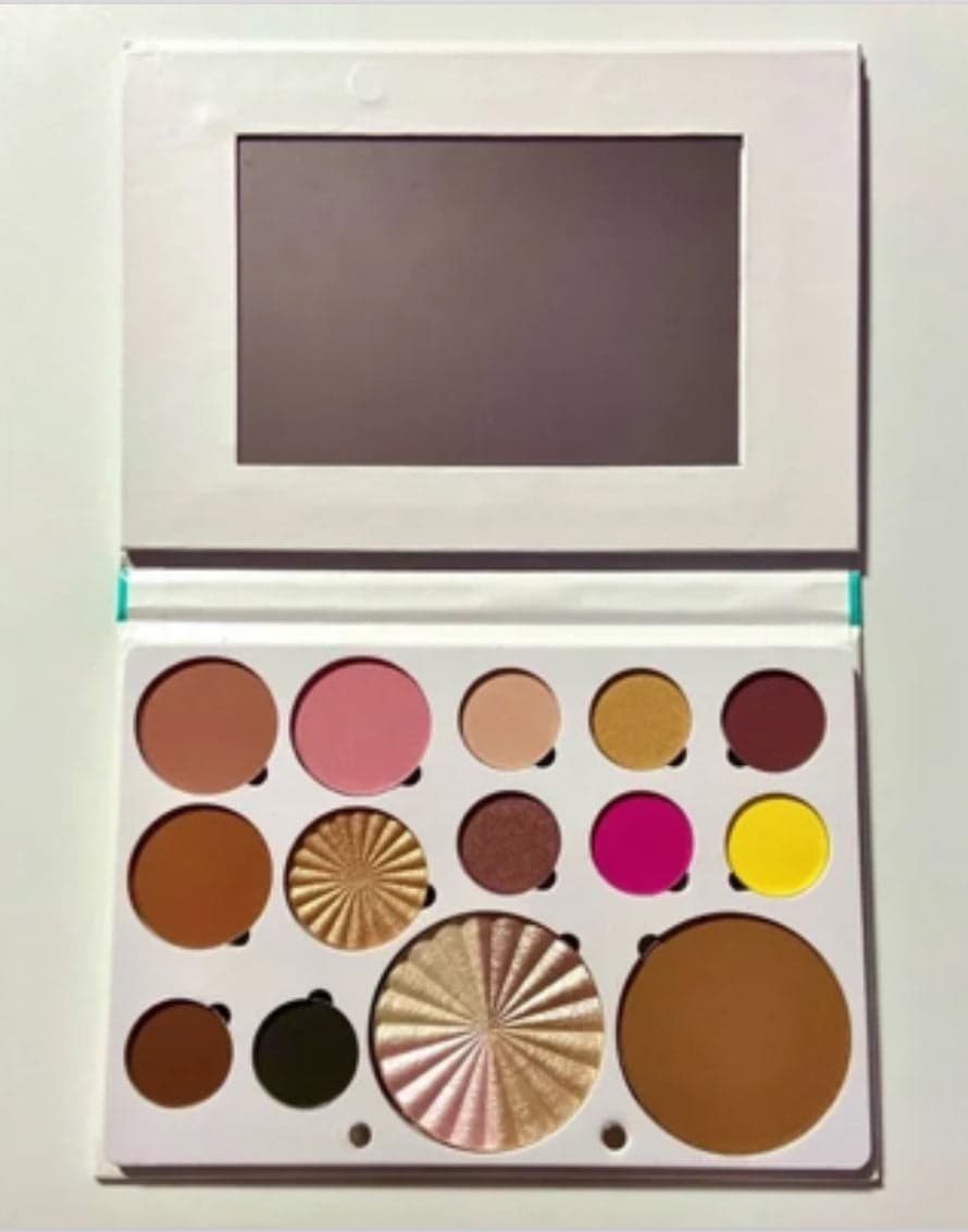 OFRA @_W.KHAN_ Mixed Face & Eyeshadow Pro Makeup Palette